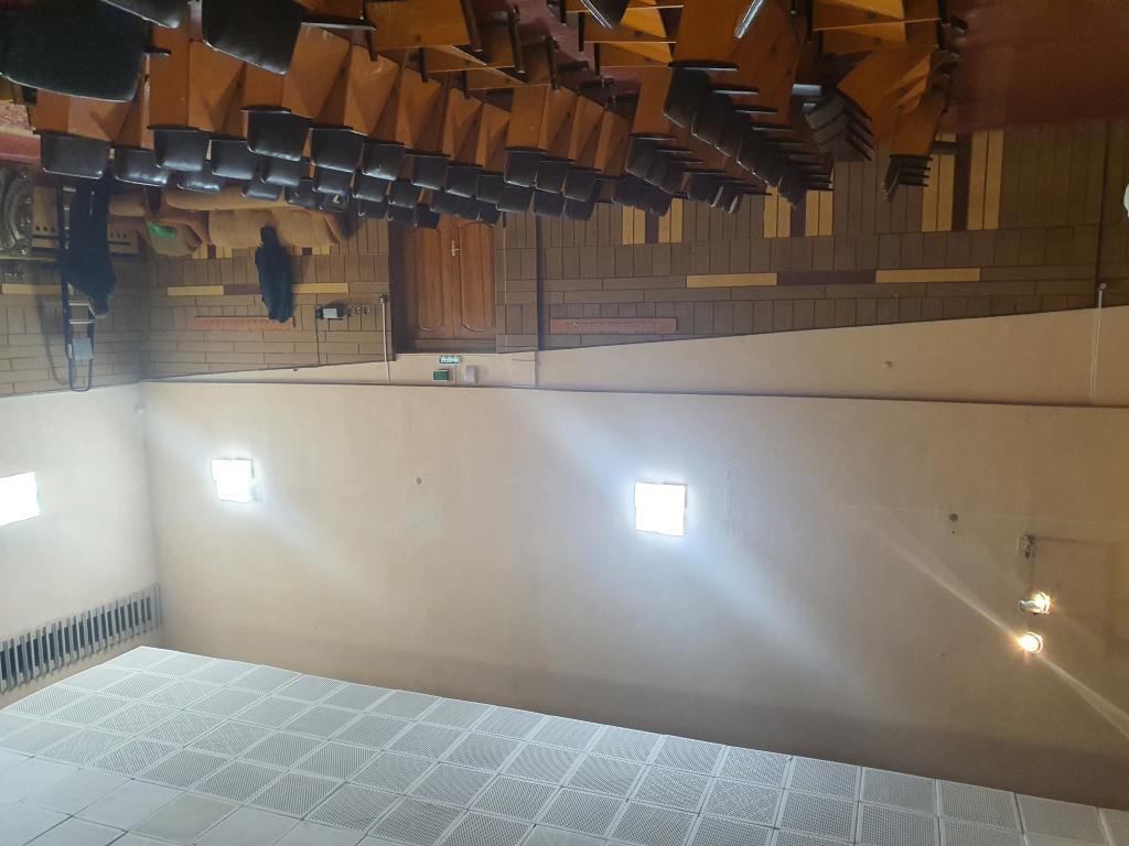 Актовый зал до ремонта - фото 4